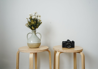 Vase on stools
